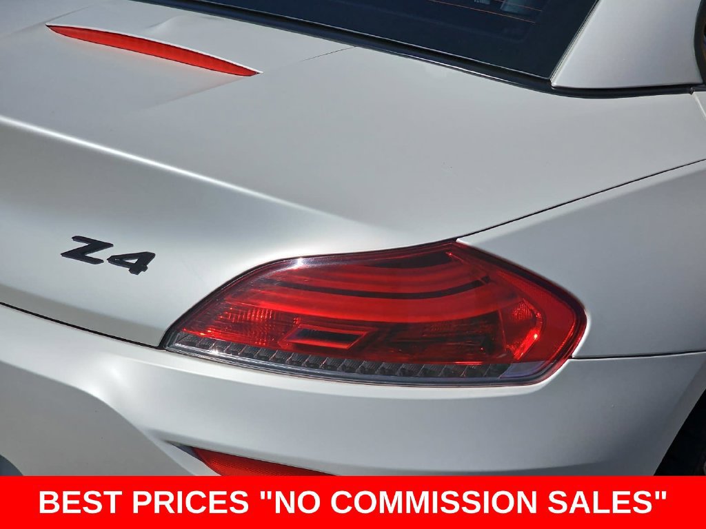 Used 2011 BMW Z4 sDrive35i RWD image 38