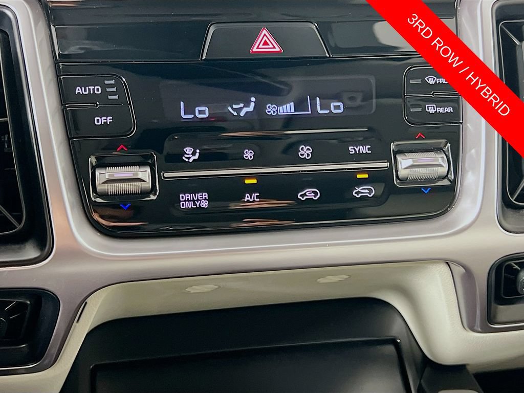 Certified 2023 Kia Sorento EX AWD/4WD image 17