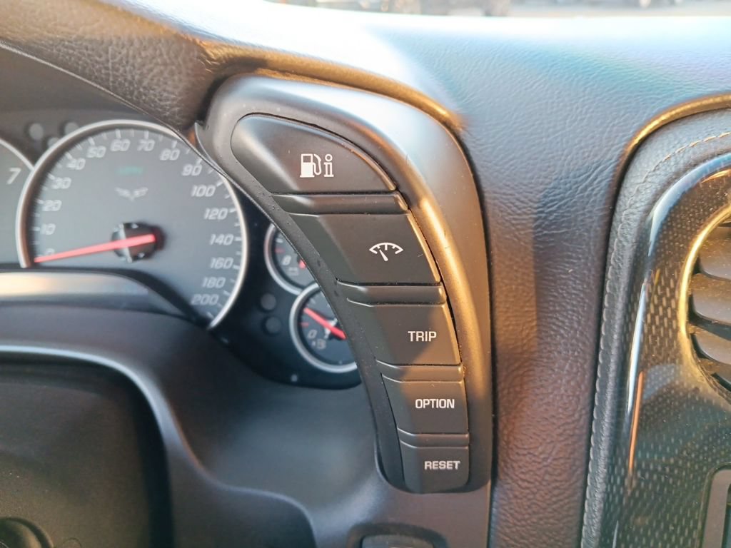 Used 2008 Chevrolet Corvette Convertible w/ Preferred Equipment Group RWD image 17