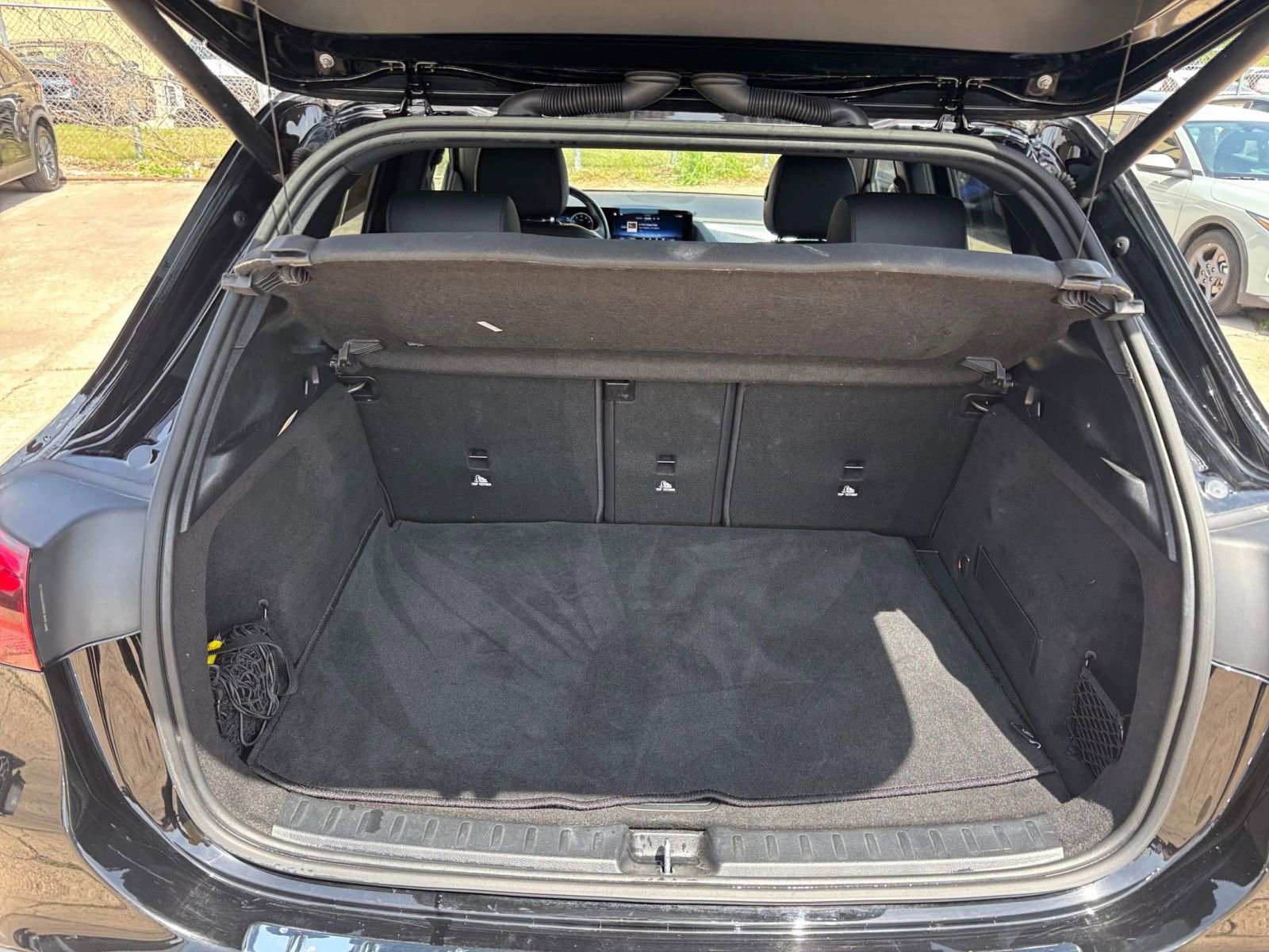 Used 2025 Mercedes-Benz GLA 250 image 32