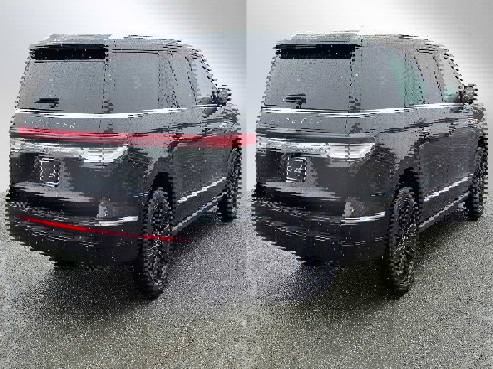 Used 2022 Lincoln Navigator L Reserve AWD/4WD image 3