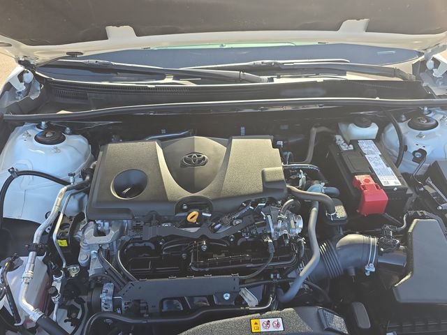 Used 2024 Toyota Camry SE image 30
