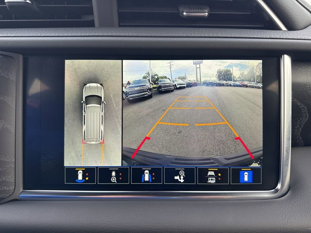 Used 2024 GMC Yukon XL Denali image 22