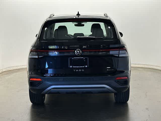 Used 2025 Volkswagen Taos S AWD/4WD image 4