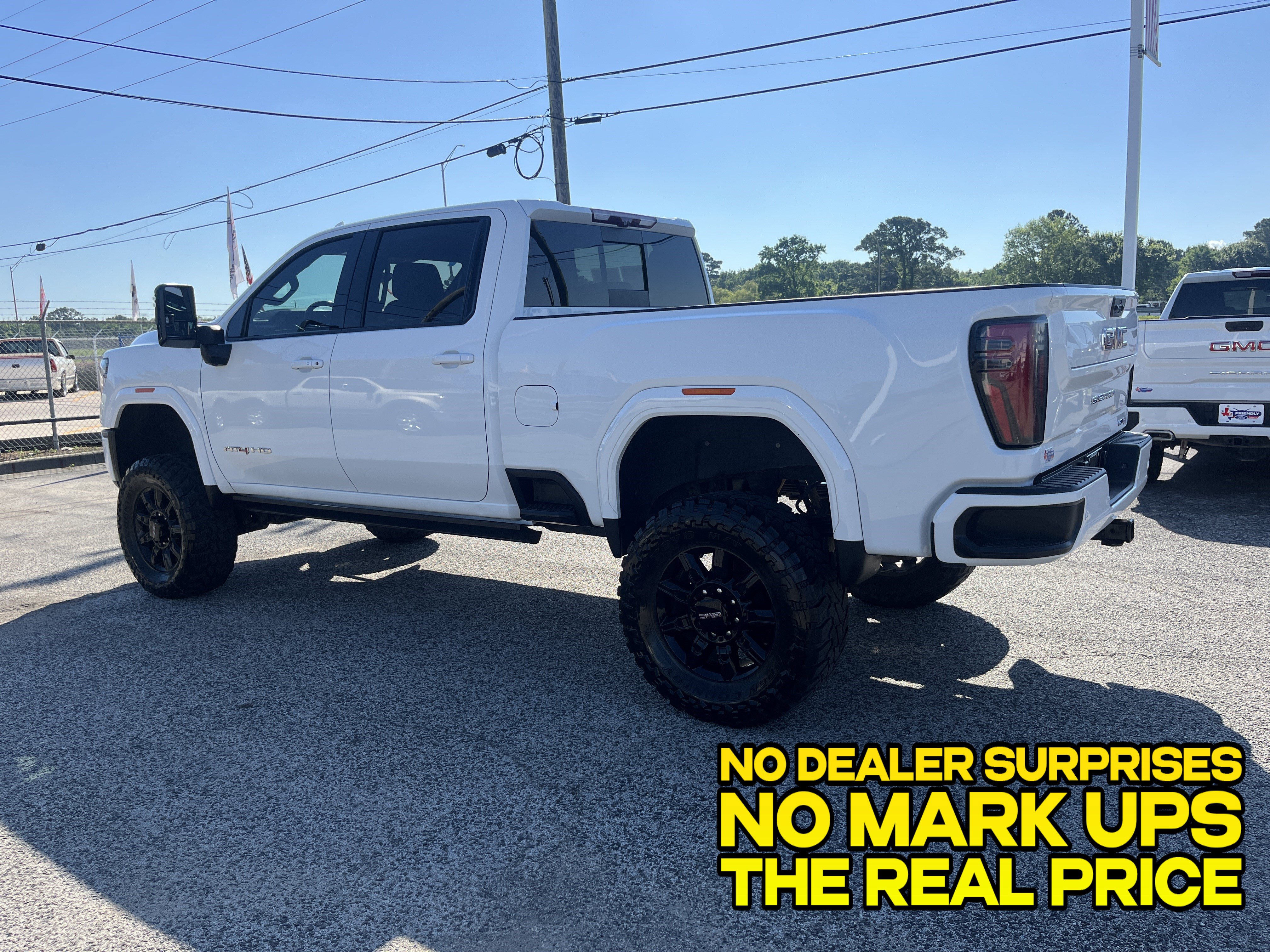 Used 2024 GMC Sierra 2500 AT4 w/ AT4 Premium Plus Package AWD/4WD image 6