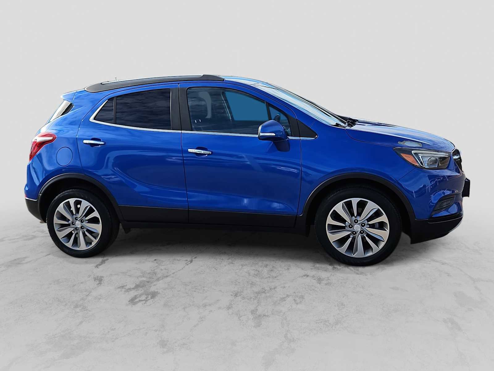 Used 2018 Buick Encore Preferred image 9