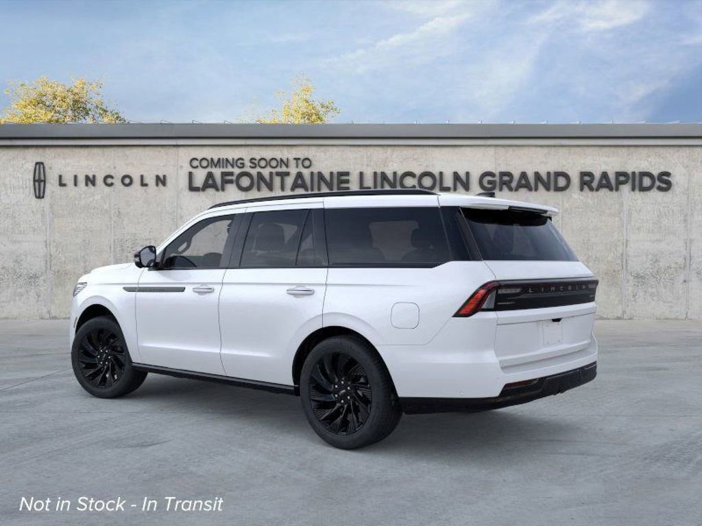 New 2026 Lincoln Navigator Reserve w/ Jet Appearance Package image 4