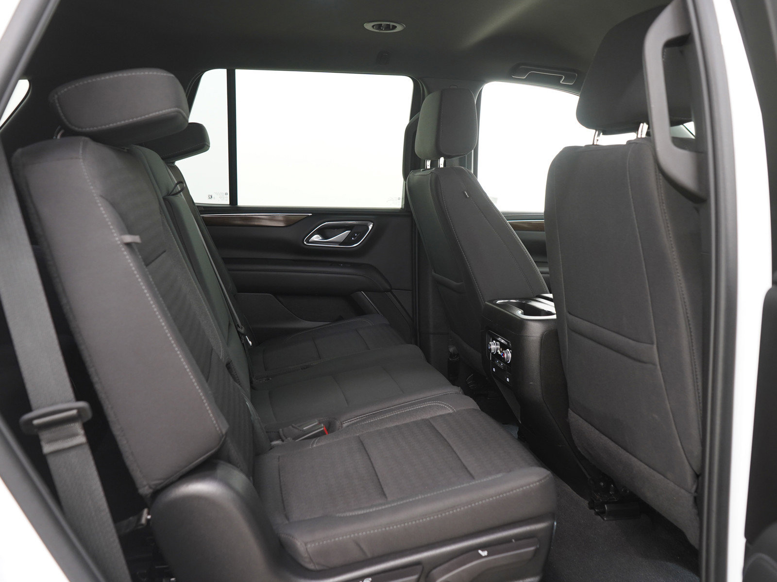 Used 2022 GMC Yukon SLE w/ Gmc Pro Safety Plus Package AWD/4WD image 13