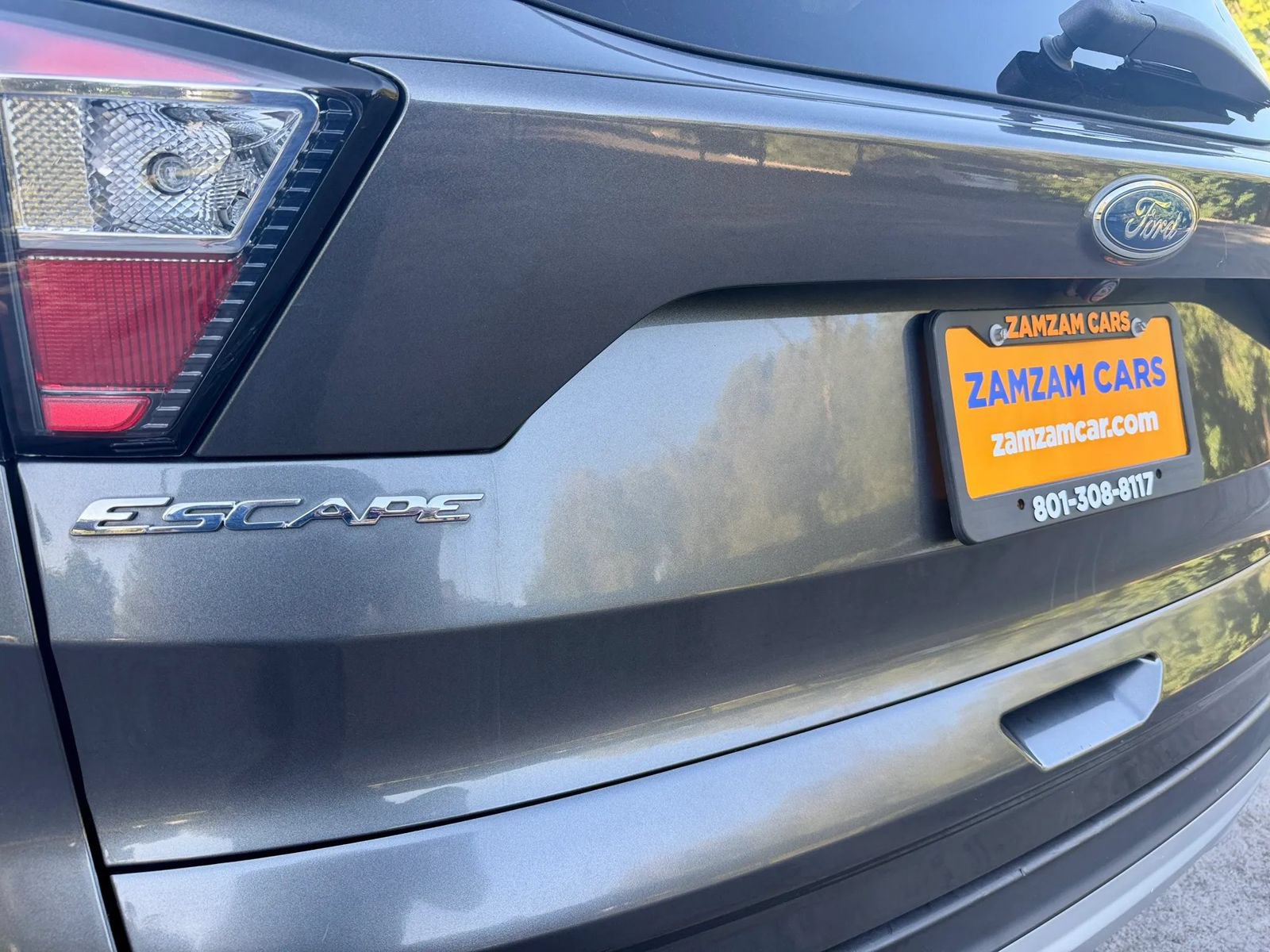 Used 2017 Ford Escape SE AWD/4WD image 35