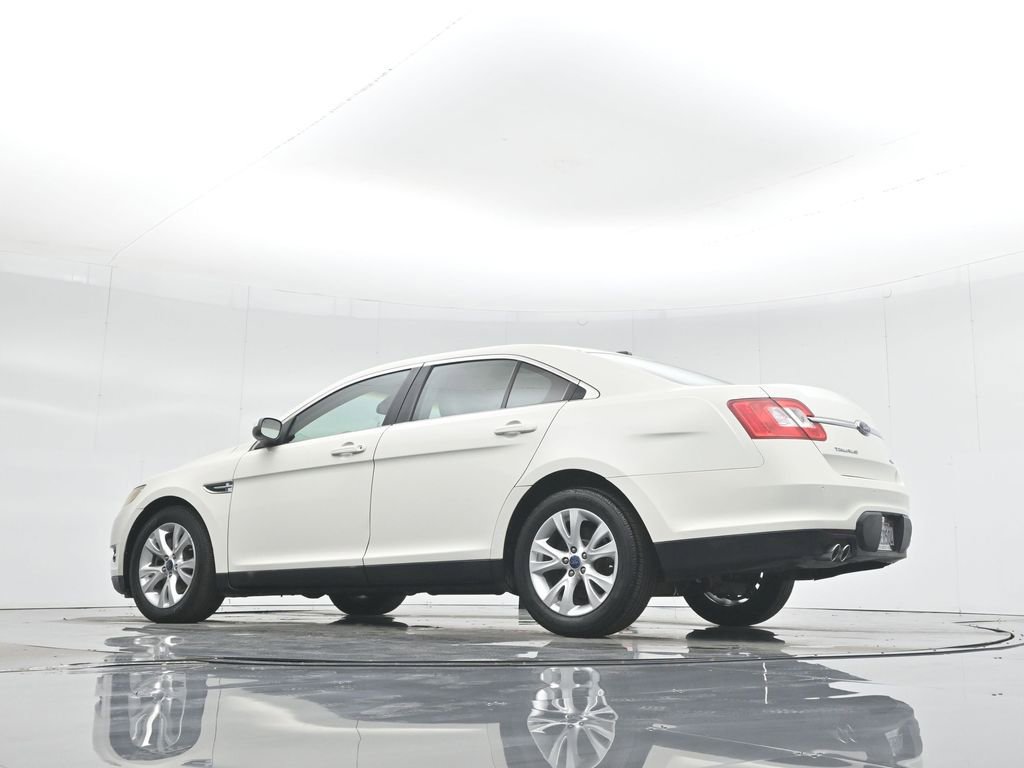 Used 2010 Ford Taurus SEL image 47