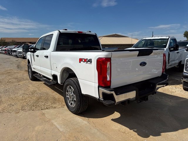 Used 2025 Ford F250 XLT w/ FX4 Off-Road Package AWD/4WD image 4