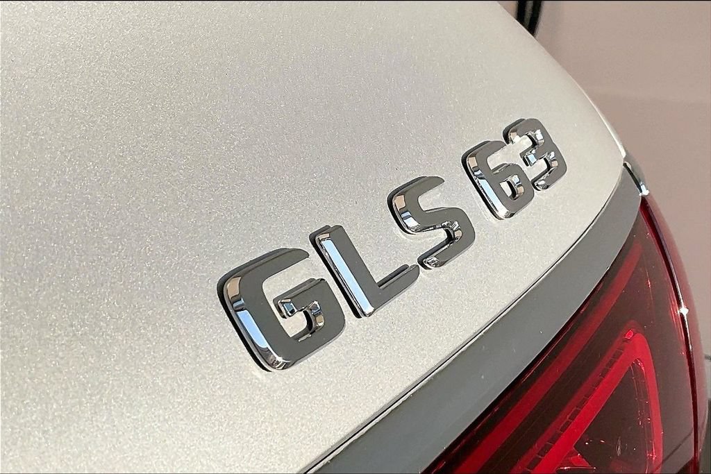 Used 2023 Mercedes-Benz GLS 63 AMG 4MATIC image 31