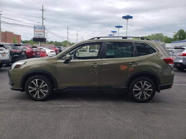 Certified 2023 Subaru Forester Limited AWD/4WD image 7