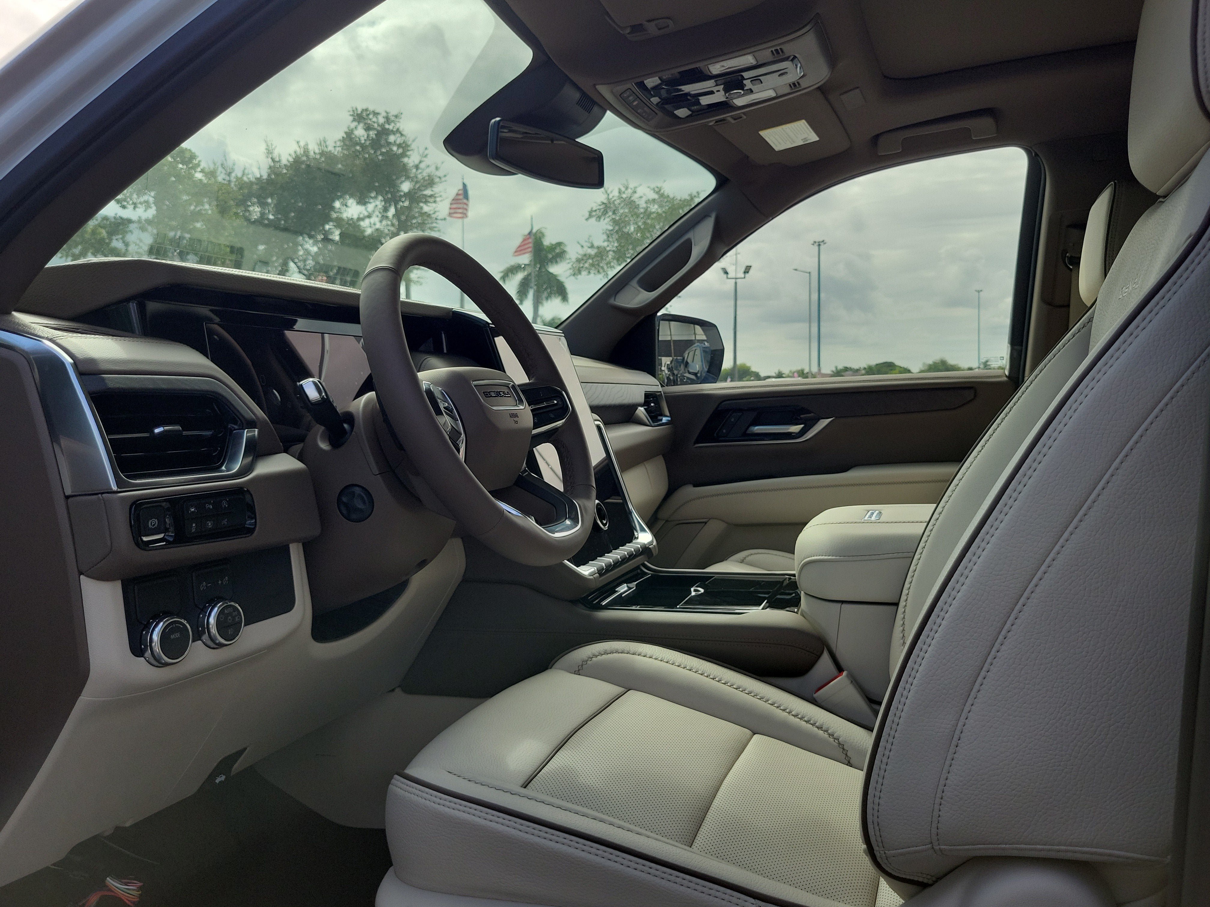 New 2026 GMC Yukon XL Denali w/ Sun & Power Step Package RWD image 8