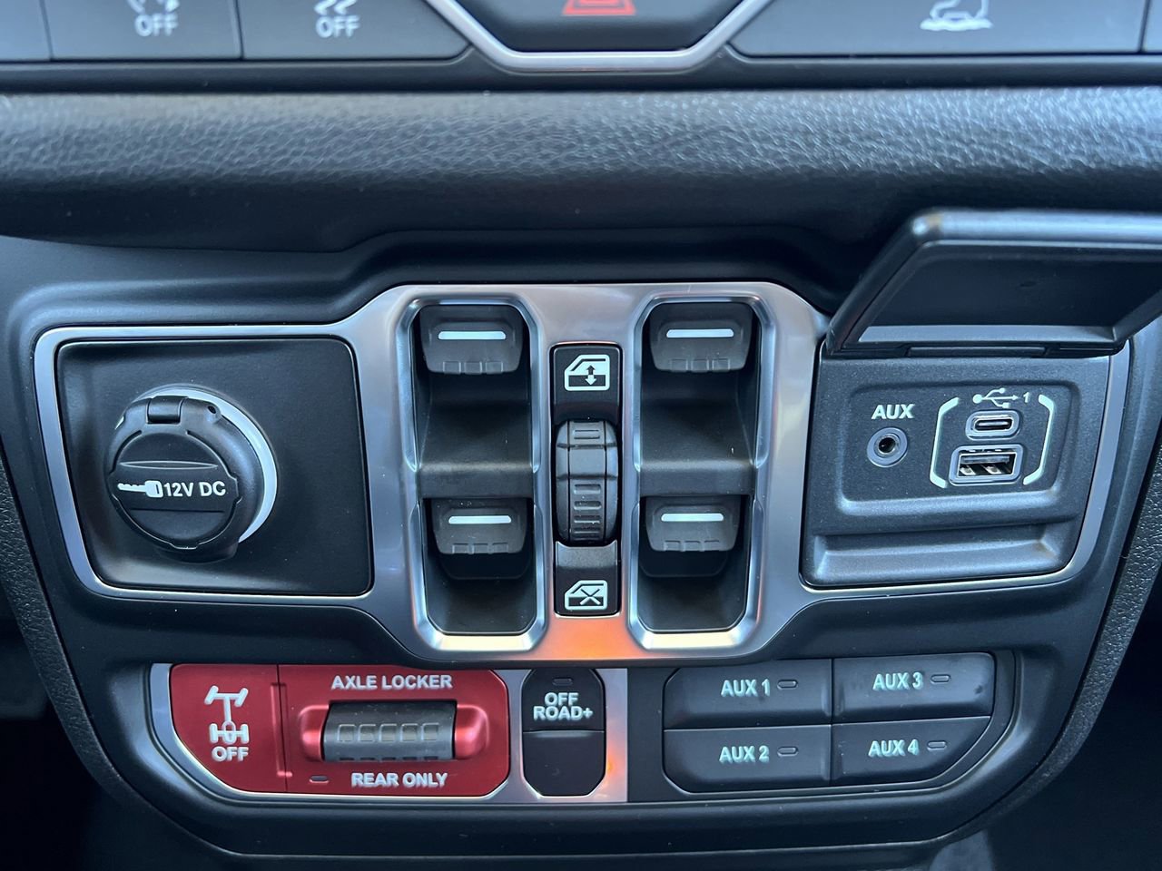 New 2026 Jeep Wrangler Unlimited Sport AWD/4WD image 6