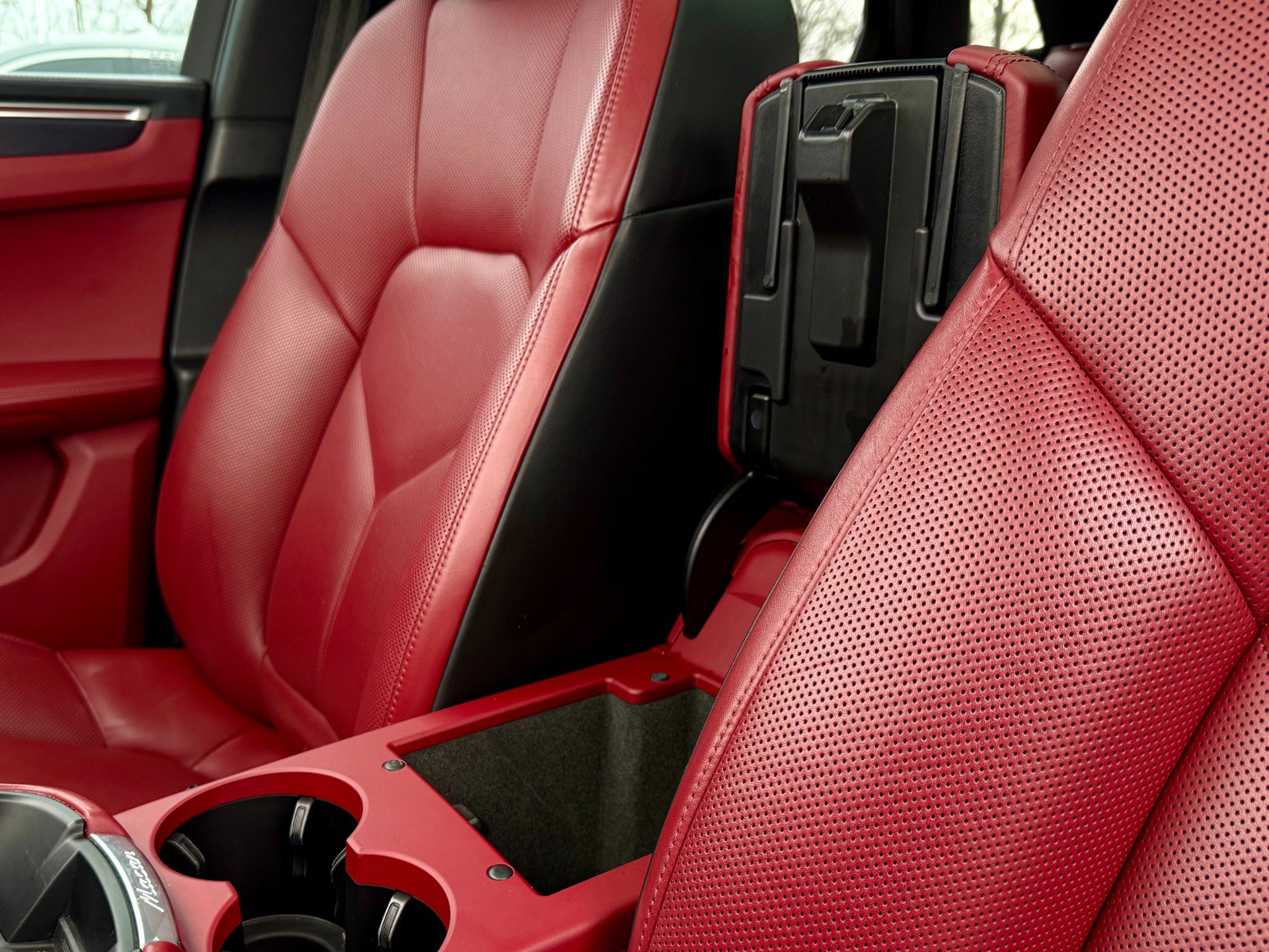 Used 2023 Porsche Macan GTS image 53