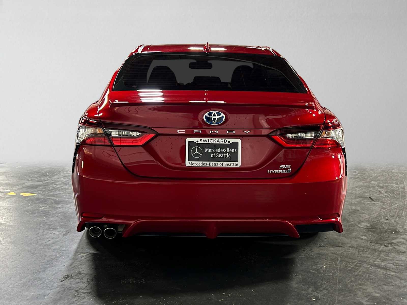 Used 2022 Toyota Camry SE w/ Audio Upgrade Package FWD image 4