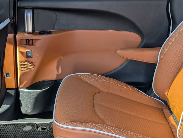 New 2026 Chrysler Pacifica Pinnacle image 29