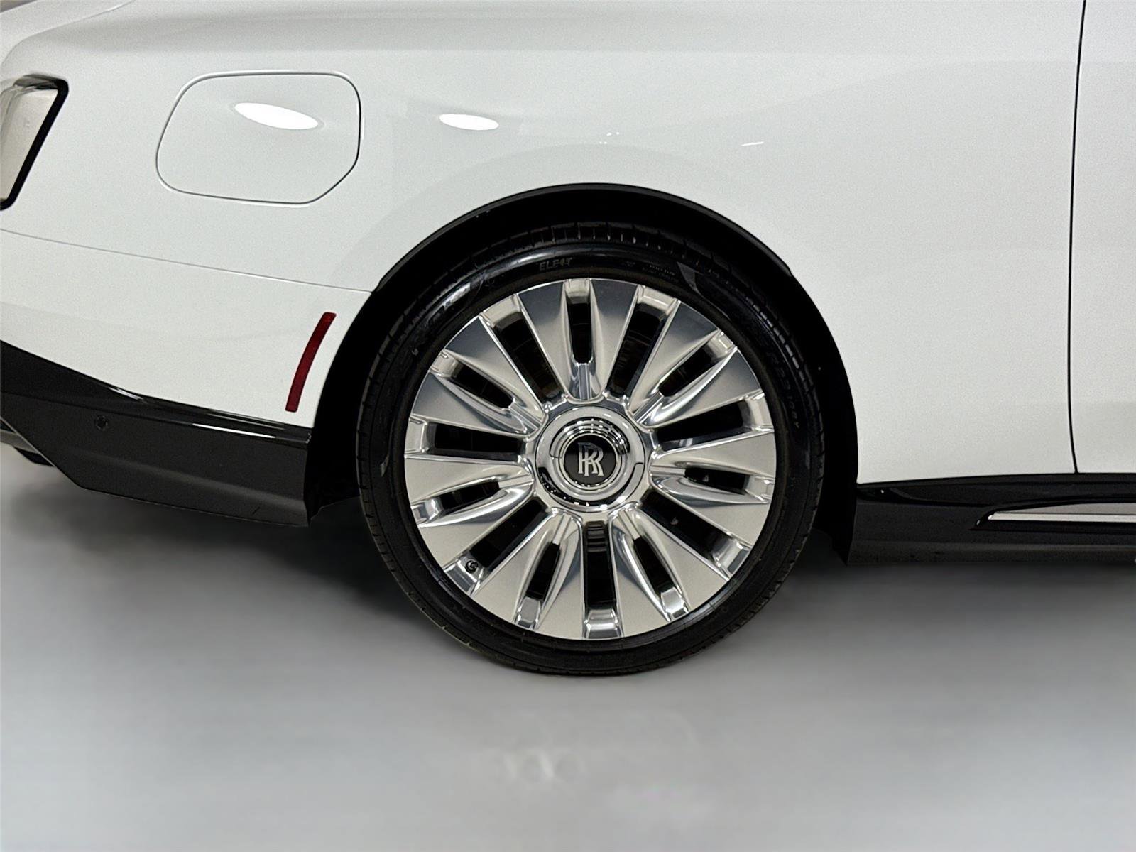 Used 2024 Rolls-Royce Spectre w/ Spectre Launch Package AWD/4WD image 38