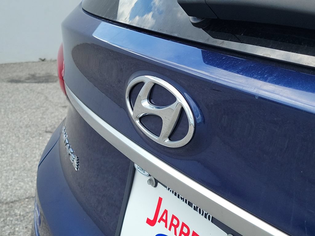 Used 2020 Hyundai Santa Fe SEL FWD image 8