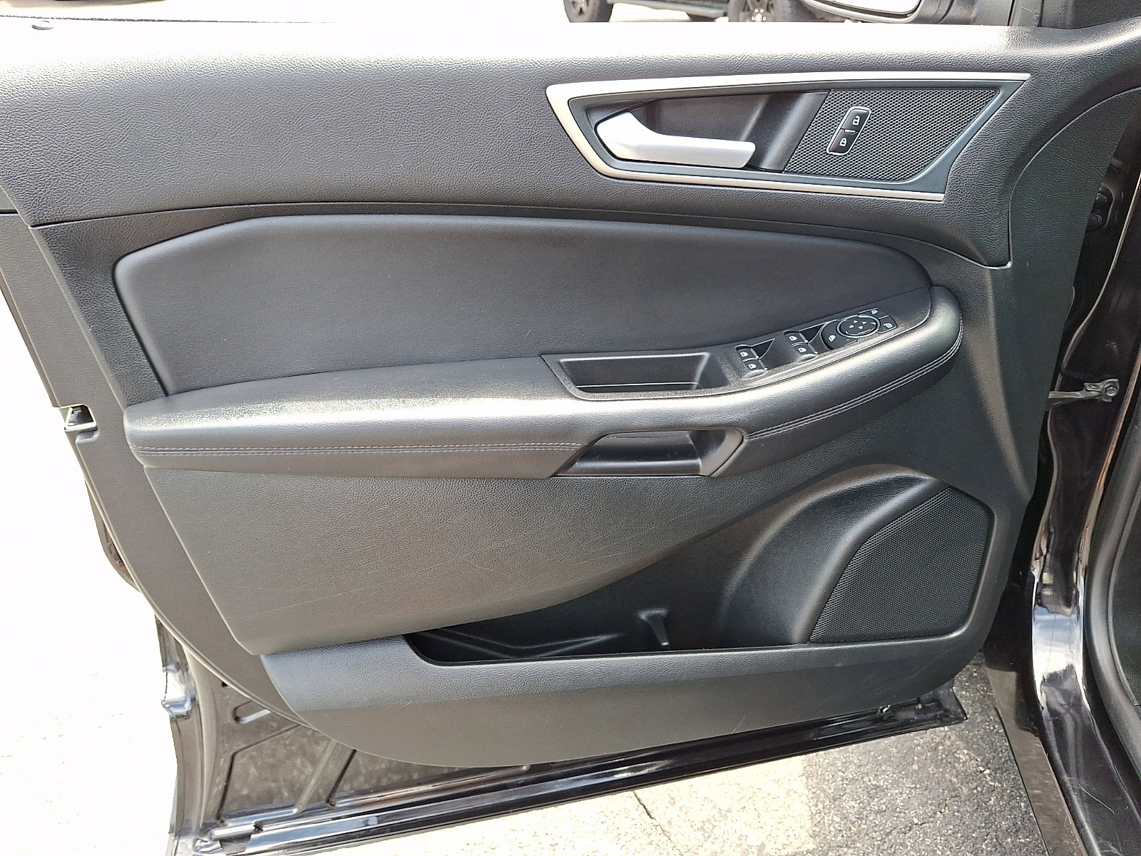 Certified 2024 Ford Edge SEL w/ Convenience Package AWD/4WD image 13