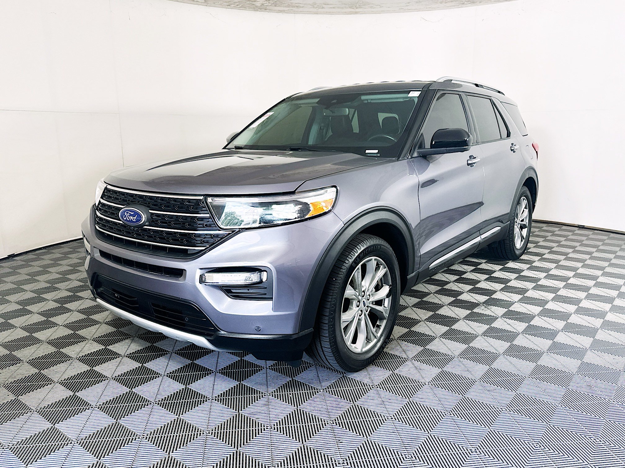Used 2022 Ford Explorer Limited RWD image 7