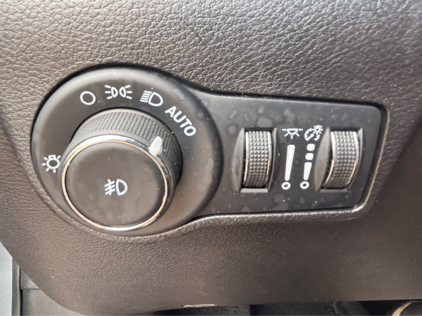 Used 2024 Jeep Compass Limited AWD/4WD image 20