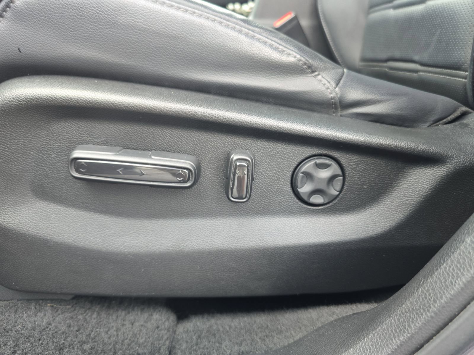 Used 2021 Honda CR-V EX-L image 16