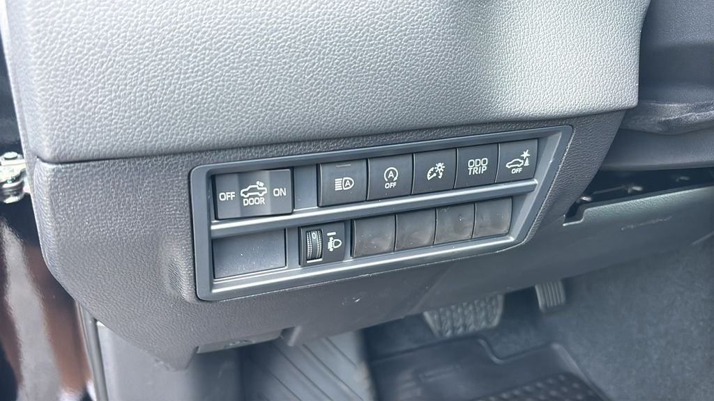 New 2026 Toyota Tundra Limited AWD/4WD image 14