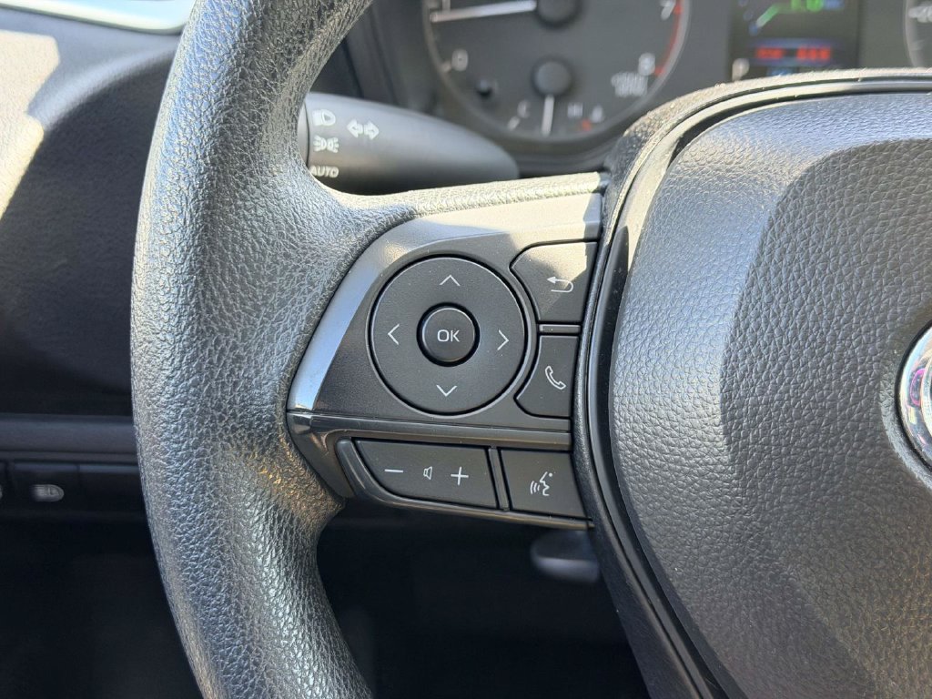 Certified 2025 Toyota Corolla LE FWD image 8