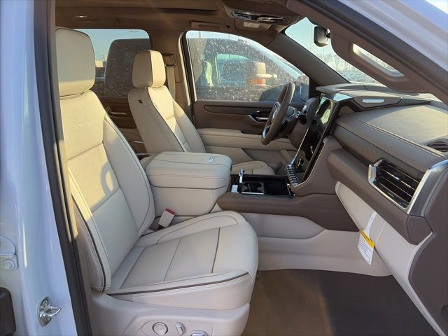 New 2026 GMC Yukon XL Denali image 12