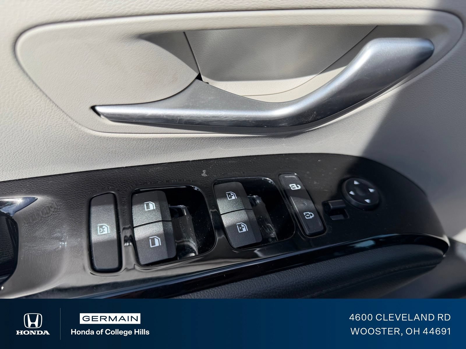 Used 2022 Hyundai Tucson Limited AWD/4WD image 16