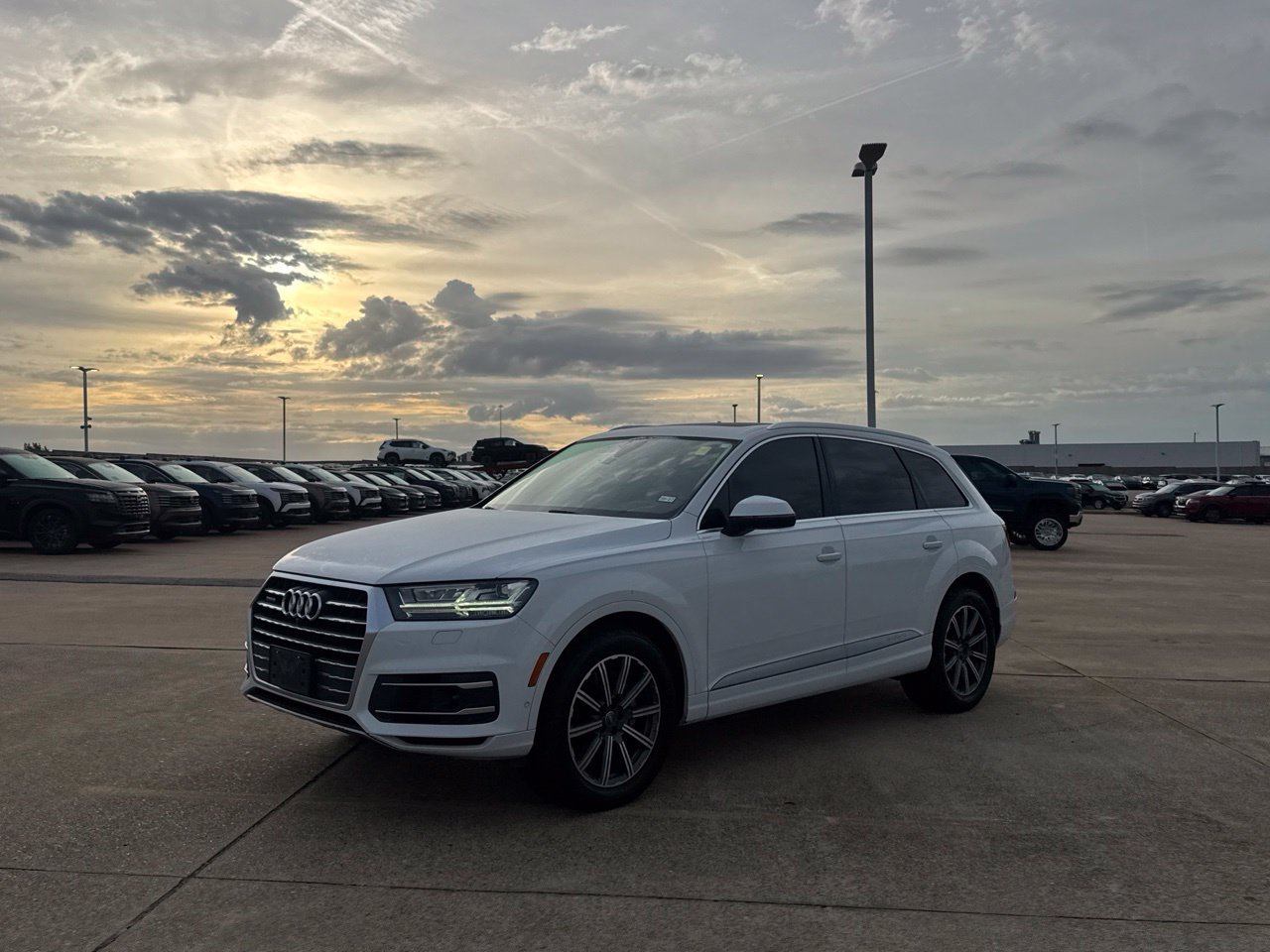 Used 2019 Audi Q7 3.0T Prestige AWD/4WD image 12
