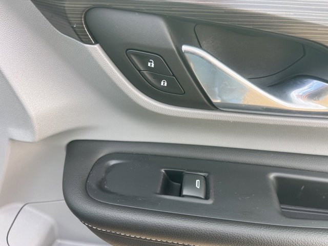 Used 2023 GMC Terrain SLE w/ Driver Convenience Package image 55