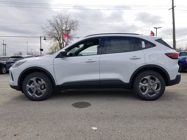 New 2026 Ford Escape ST-Line w/ Cold Weather Package AWD/4WD image 8