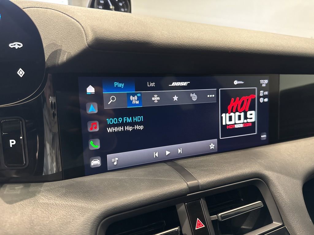 Used 2024 Porsche Taycan 4S w/ Premium Package image 23