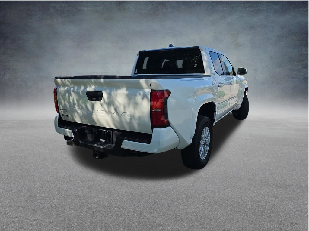 Used 2025 Toyota Tacoma SR5 AWD/4WD video 3
