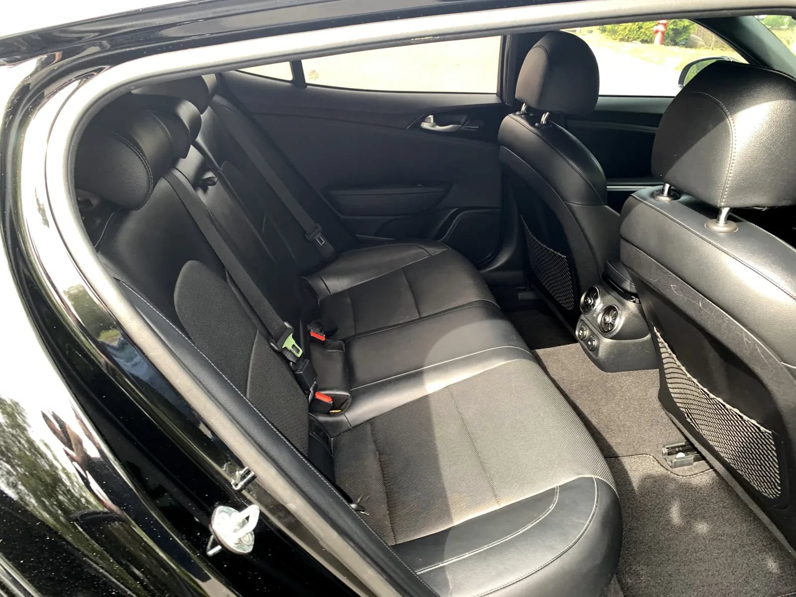 Used 2020 Kia Stinger GT-Line RWD image 31