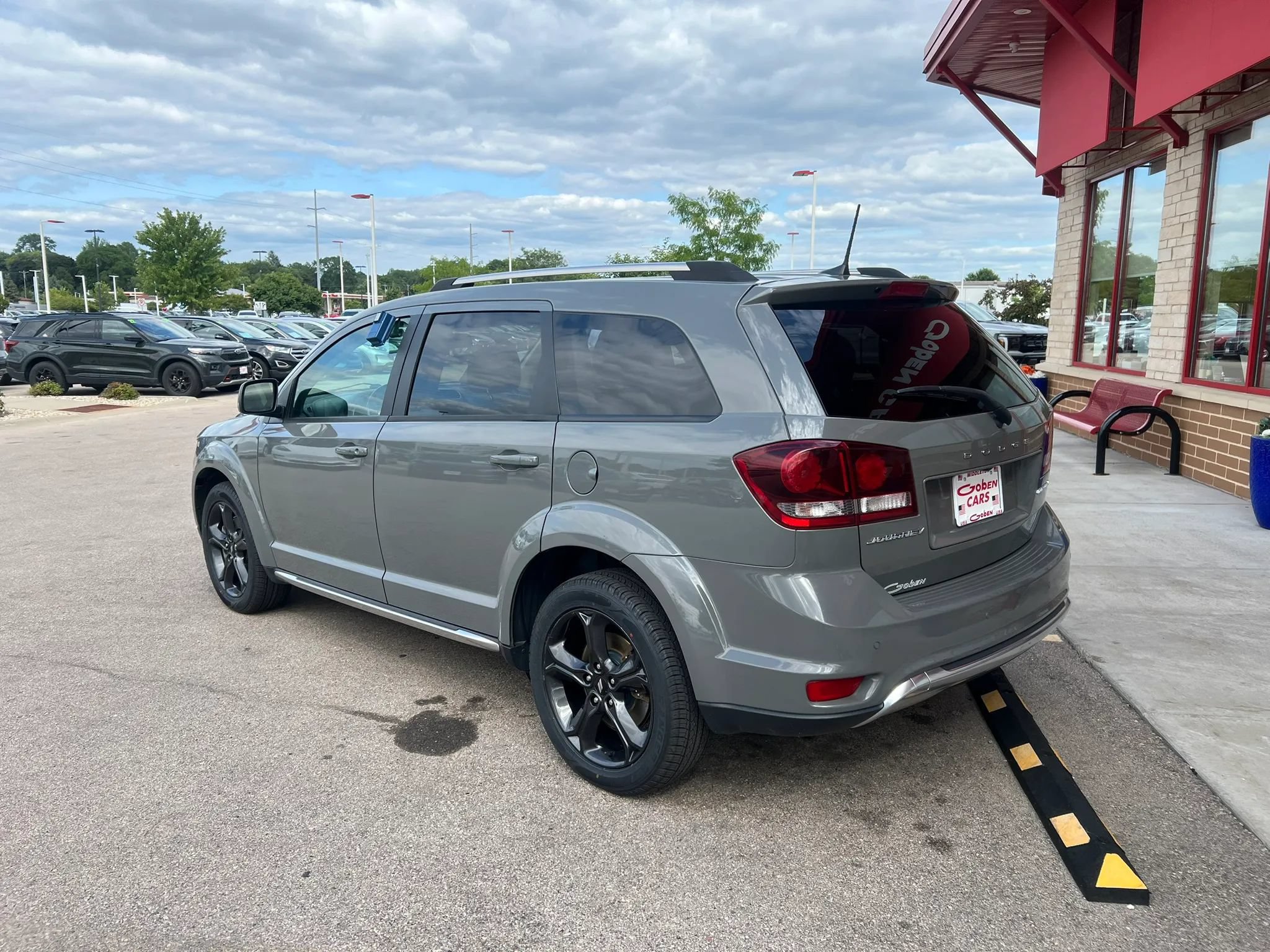Used 2020 Dodge Journey Crossroad FWD image 5