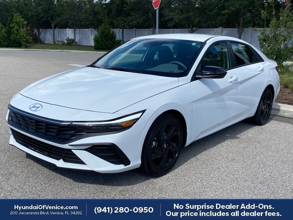 Certified 2026 Hyundai Elantra Sport FWD image 8