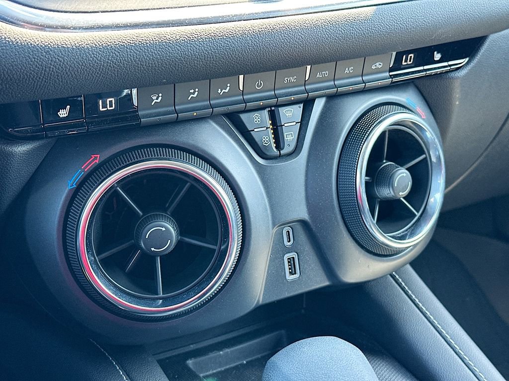 Used 2024 Chevrolet Blazer LT w/ Convenience Package image 14