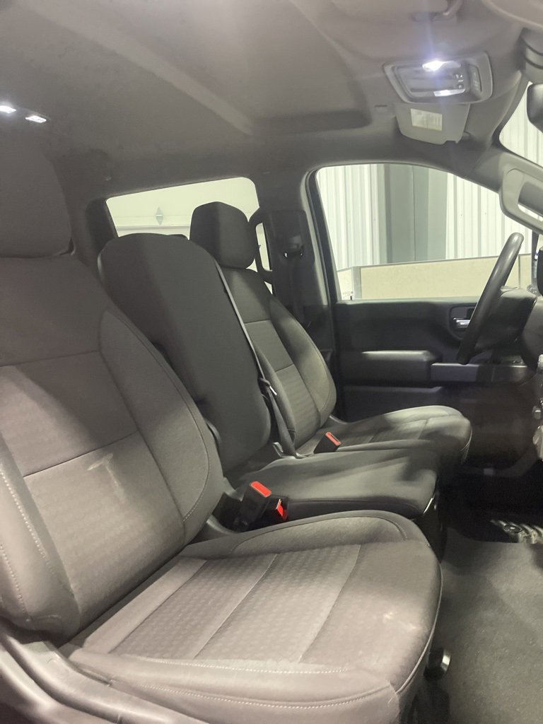 Used 2025 Chevrolet Silverado 2500 Custom w/ Custom Convenience Package image 33