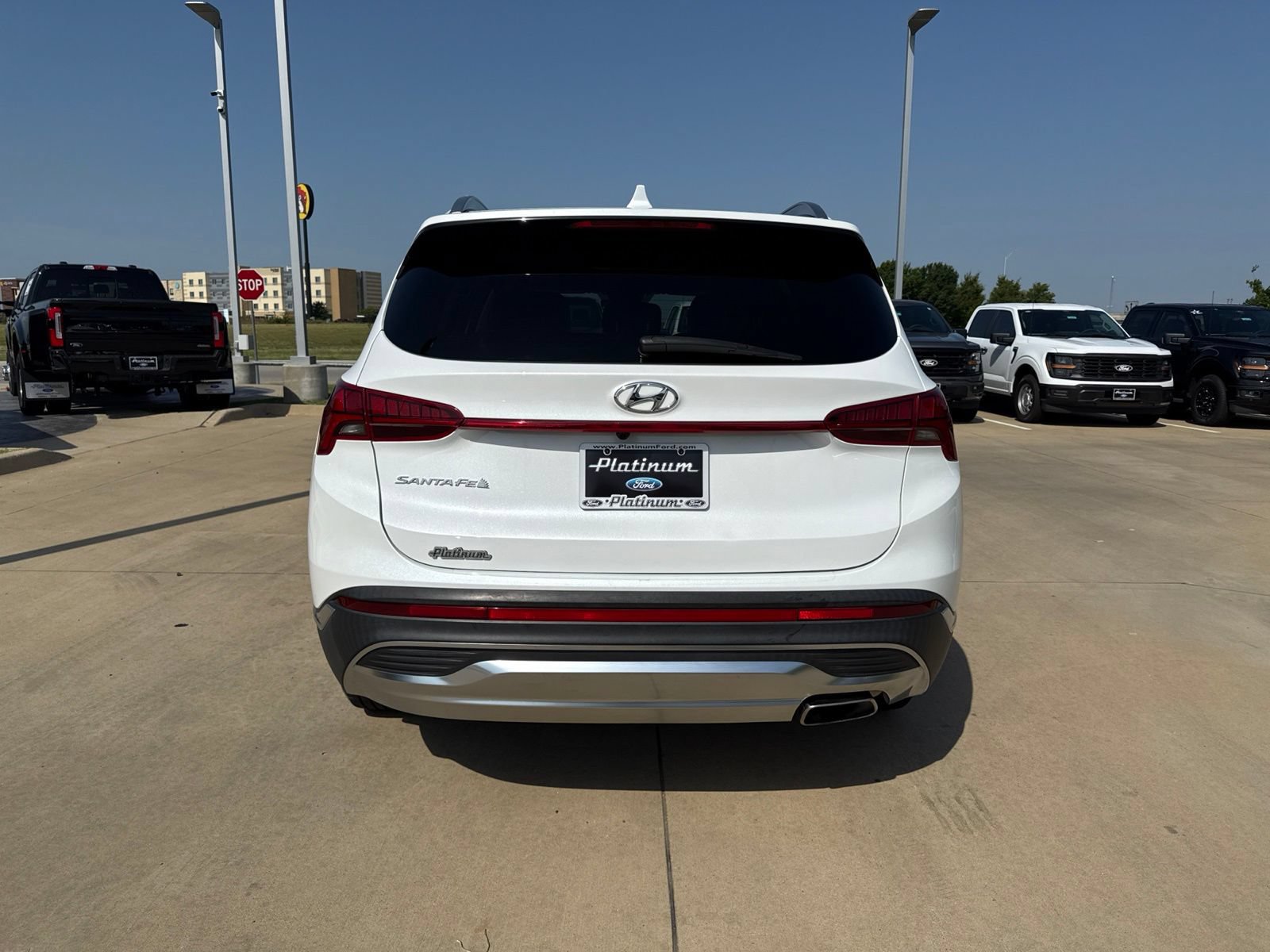 Used 2022 Hyundai Santa Fe SEL w/ Convenience + Premium Package FWD image 6