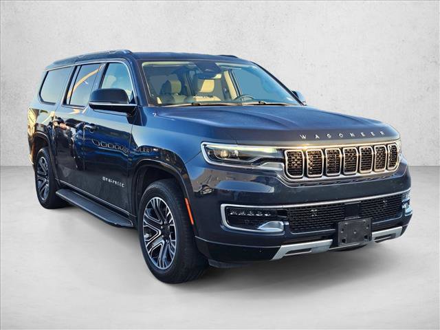 Certified 2023 Jeep Wagoneer L Series II w/ Flexible Seating Group RWD image 3