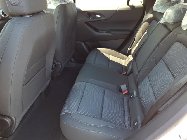 New 2027 Chevrolet Equinox LT w/ Midnight Edition FWD image 8