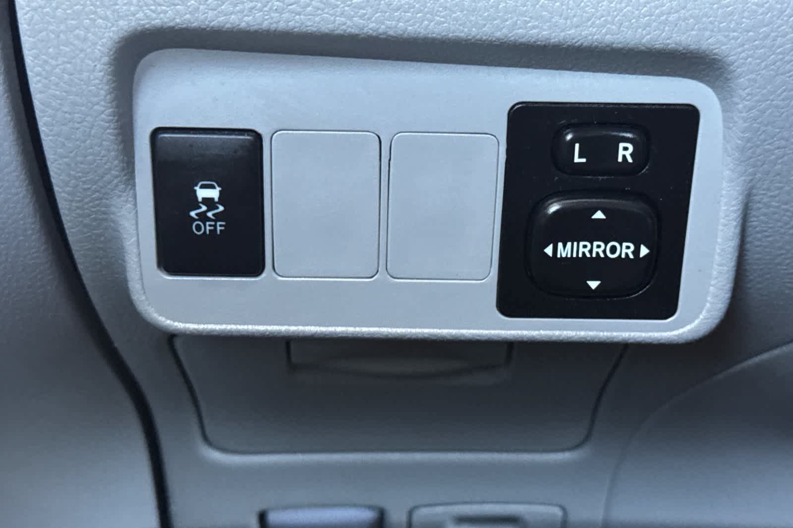 Used 2012 Toyota Corolla LE w/ Premium Pkg FWD image 27