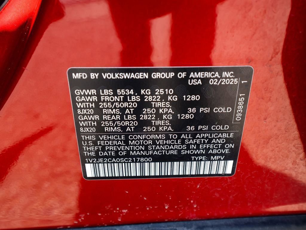 Certified 2025 Volkswagen Atlas Cross Sport SE w/ Panoramic Sunroof Package image 32