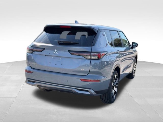 New 2026 Mitsubishi Outlander SE FWD image 5
