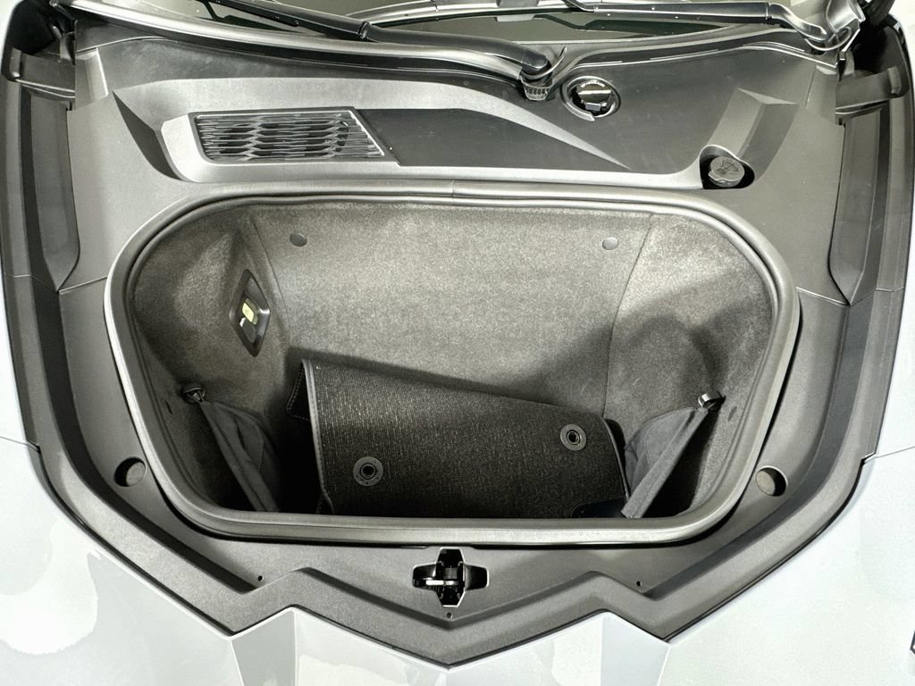 Used 2025 Chevrolet Corvette Z06 w/ Stealth Interior Trim Package RWD image 26