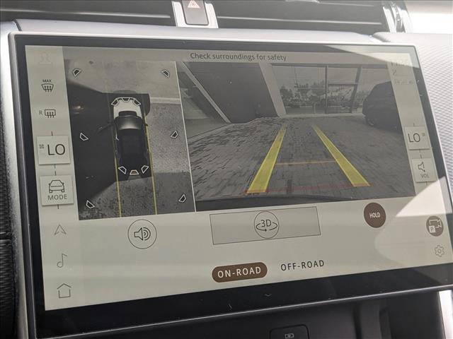 Used 2024 Land Rover Discovery Sport Dynamic SE image 13